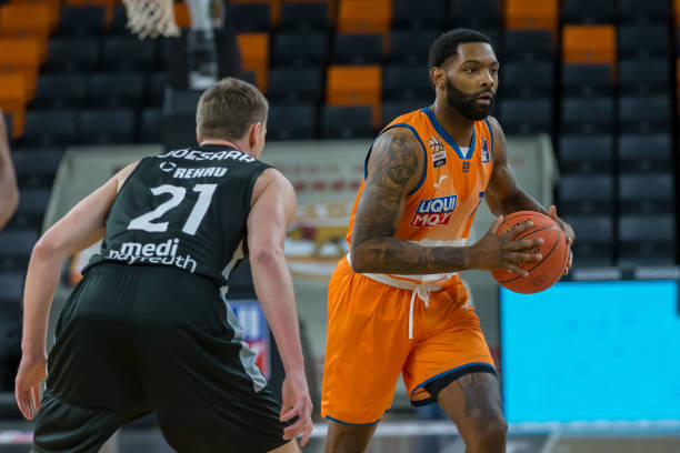 辽宁足球的 辽宁足球的