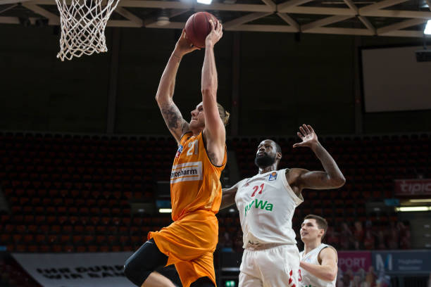 角色的不断 角色的不断